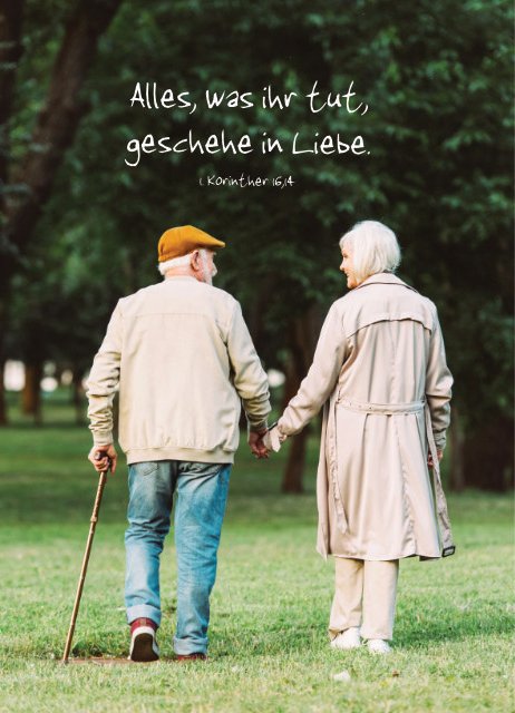Jahreslosung 2024 Poster A1 - Betagtes Ehepaar beim Spaziergang